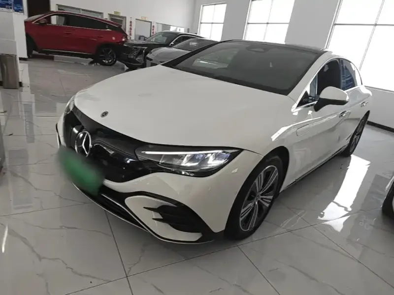 Mercedes-Benz EQE, 2025