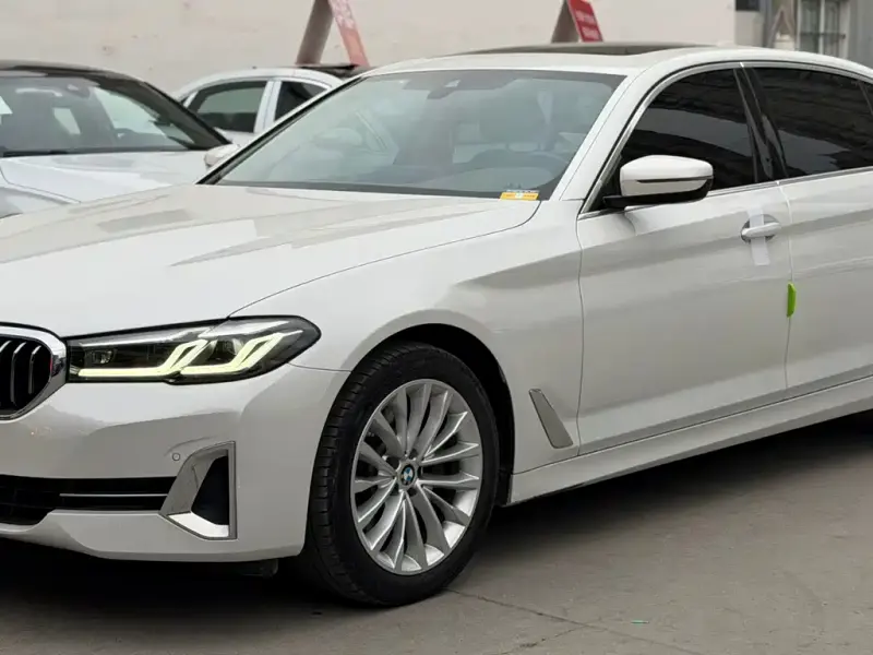 BMW 5 Series, 2022