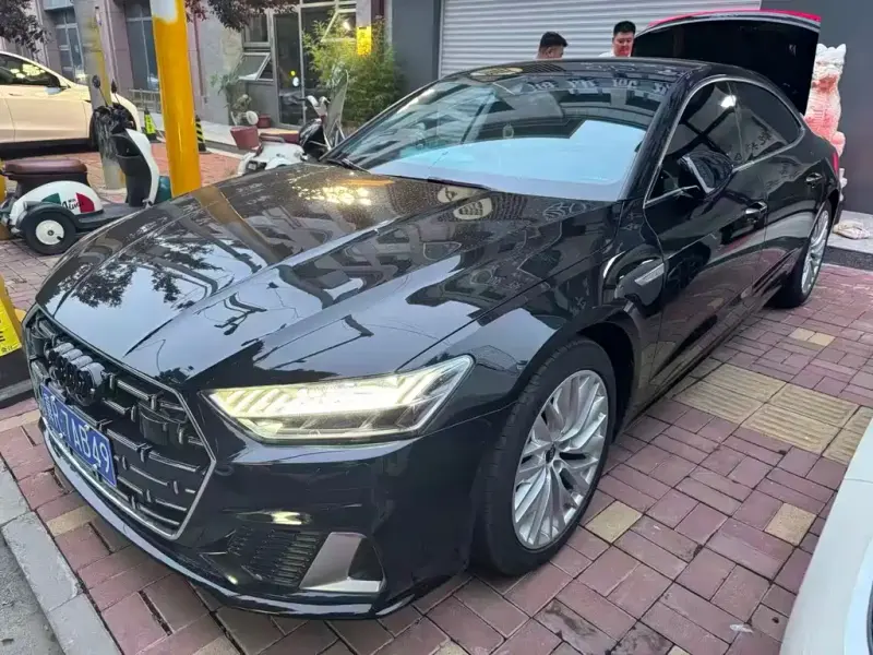 Audi A7L, 2023