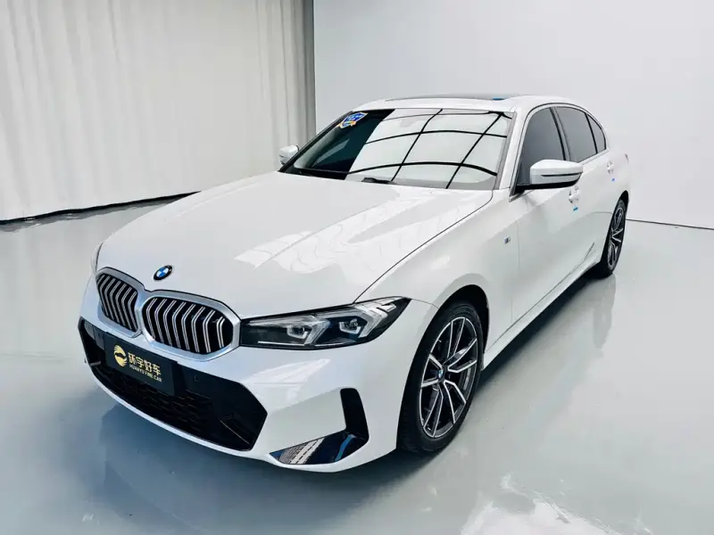 BMW 3 Series, 2023