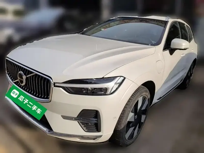 Volvo XC60 PHEV, 2024
