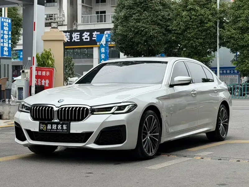 BMW 5 Series, 2023