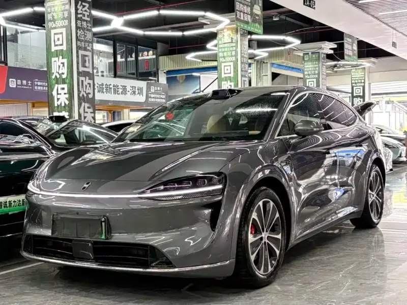 Luxeed Zhijie R7, 2025