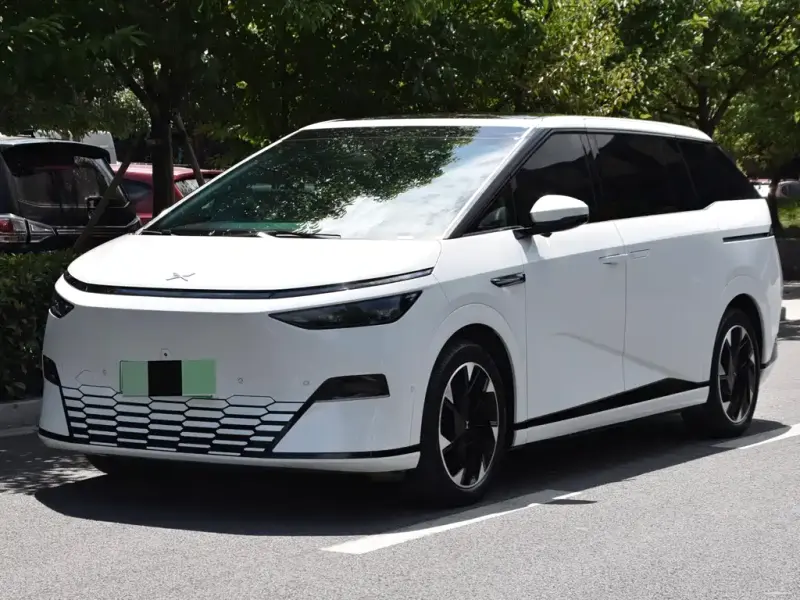 XPeng X9, 2024