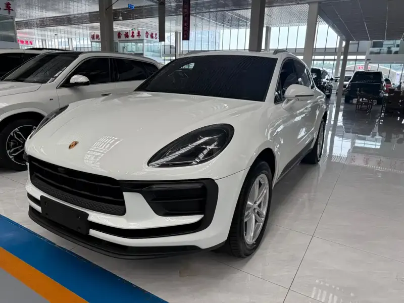 Porsche Macan, 2022