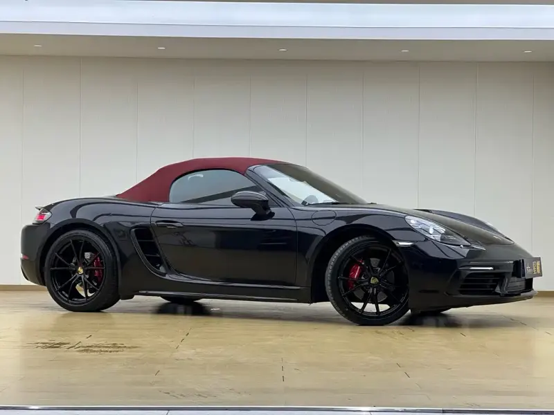 Porsche 718, 2018