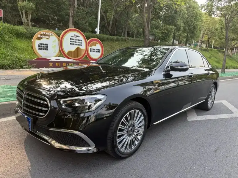 Mercedes-Benz E-Class, 2022