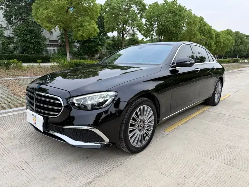 Mercedes-Benz E-Class, 2022