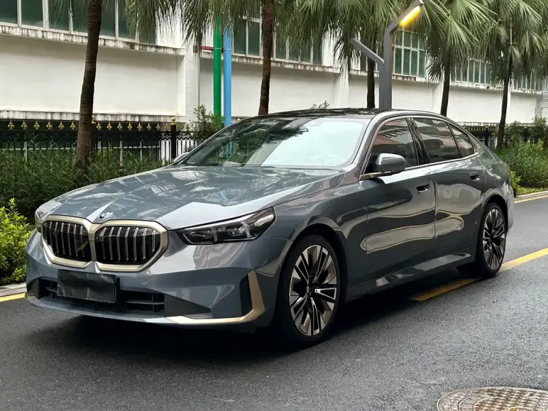 BMW 5 Series, 2024