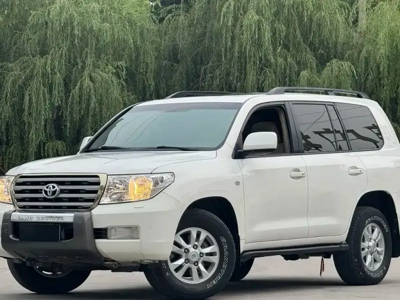 Toyota Land Cruiser, 2011