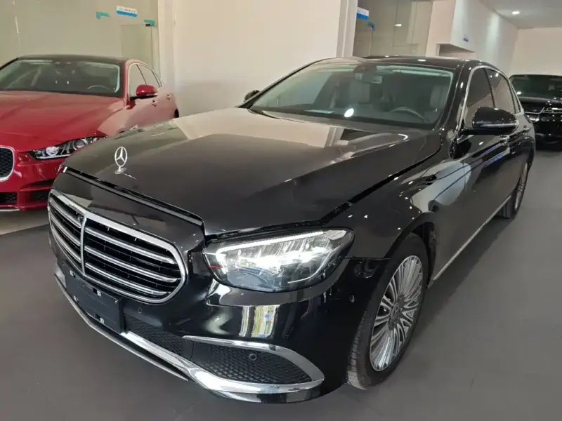 Mercedes-Benz E-Class, 2022