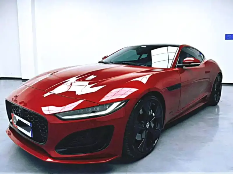 Jaguar F-TYPE, 2024