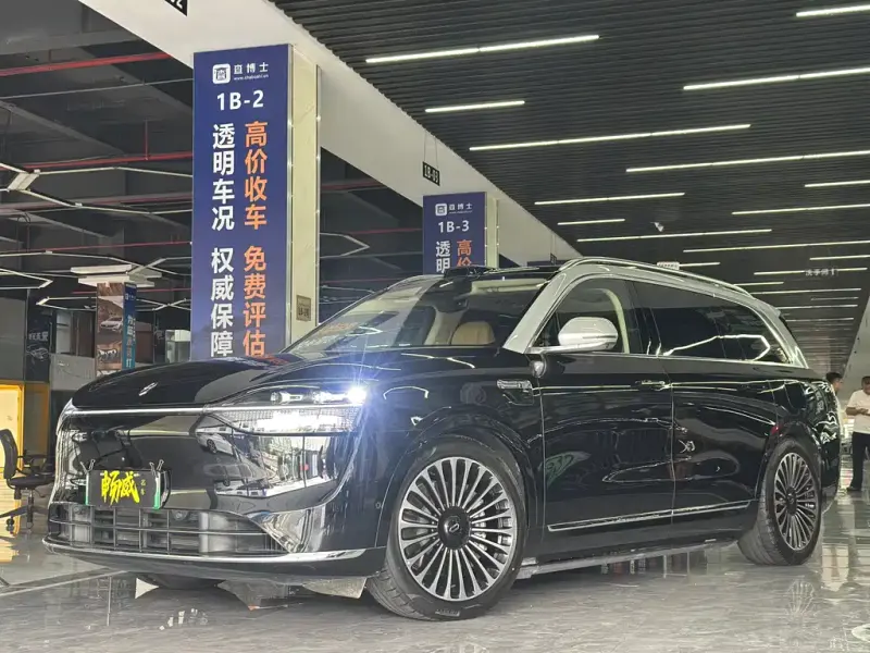 AITO M9, 2025