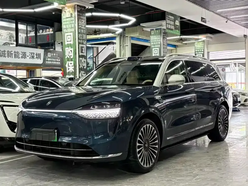 AITO M9, 2025