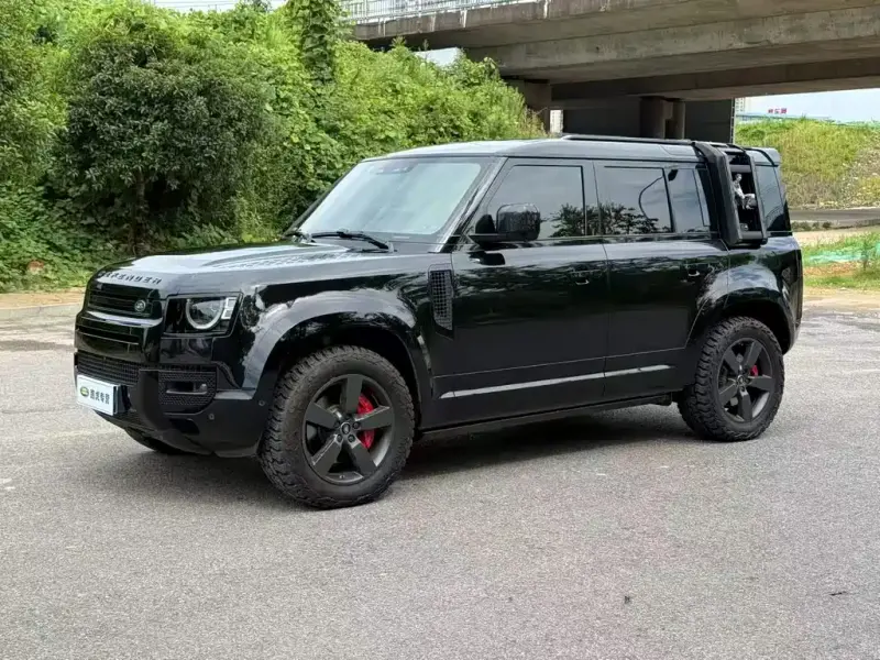Land Rover Defender, 2024