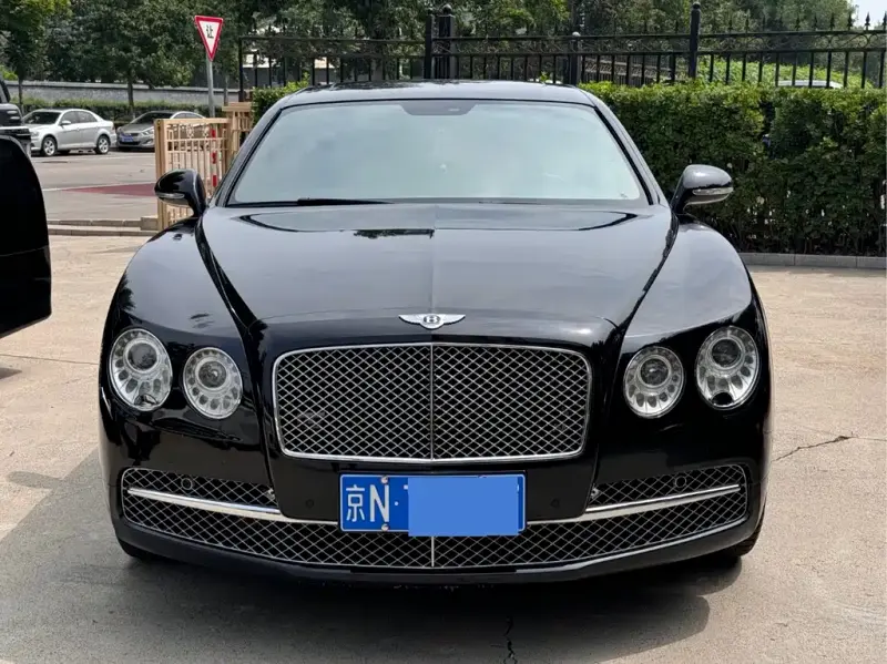 Bentley Flying Spur, 2015