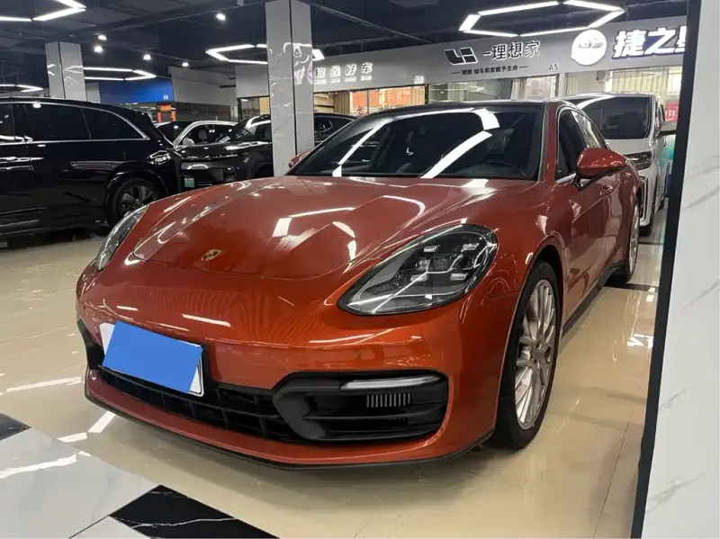 Porsche Panamera, 2023
