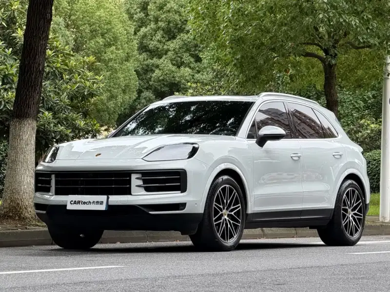 Porsche Cayenne, 2025