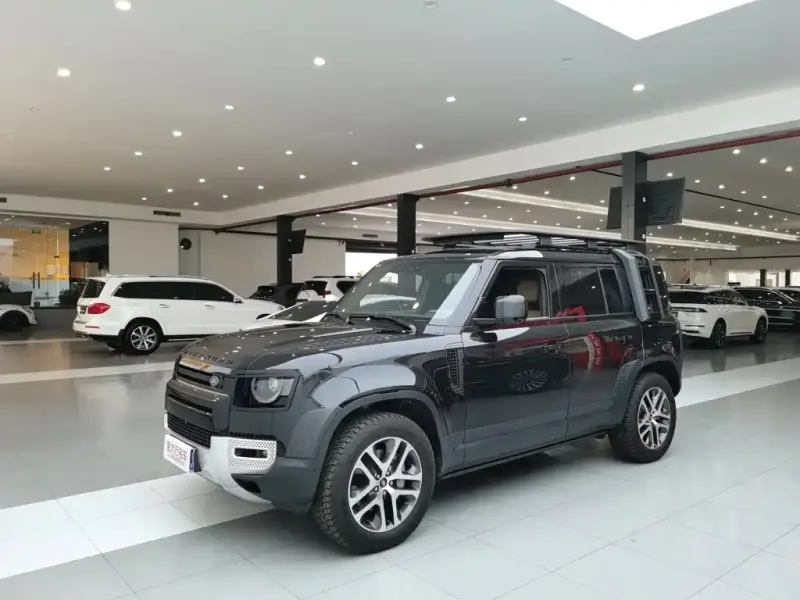Land Rover Defender, 2024
