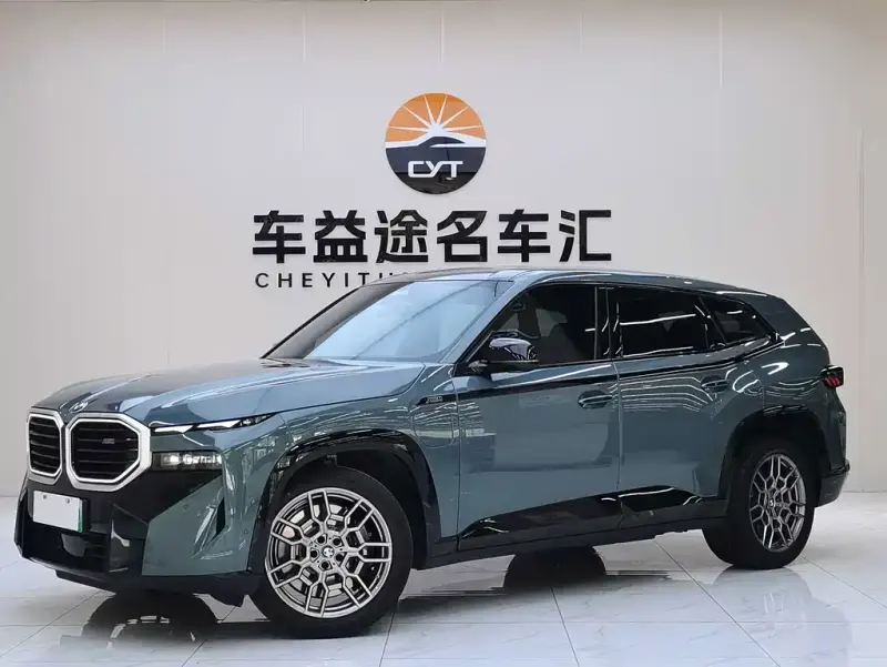 BMW XM, 2025