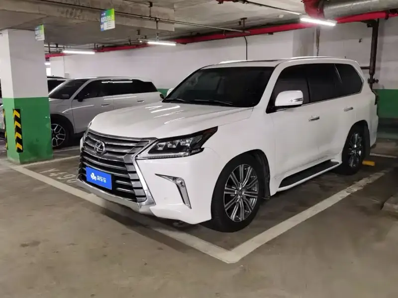 Lexus LX, 2017