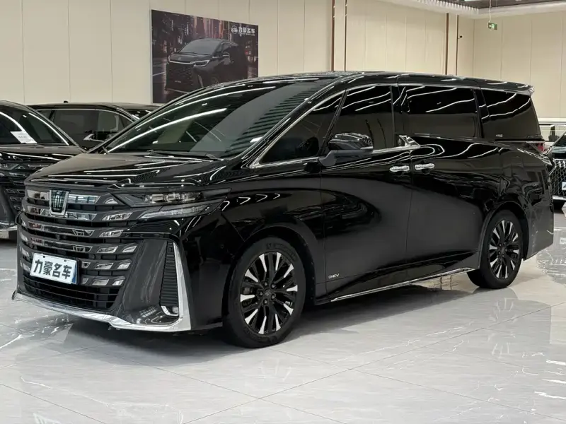 Toyota Vellfire, 2025