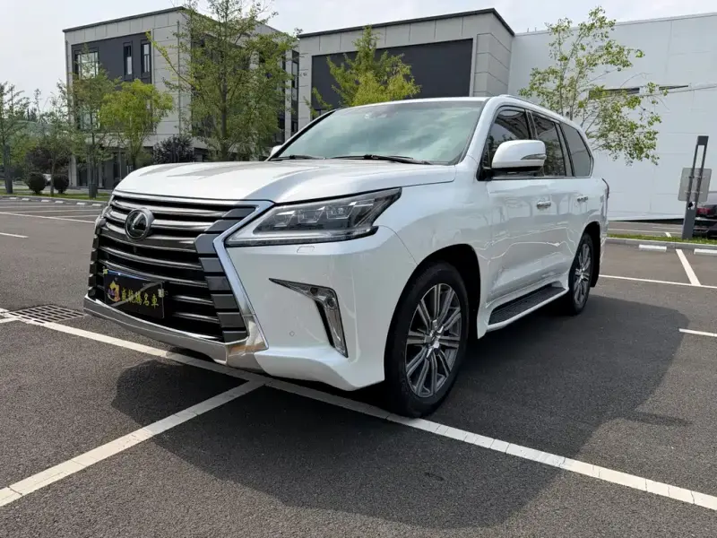 Lexus LX, 2017