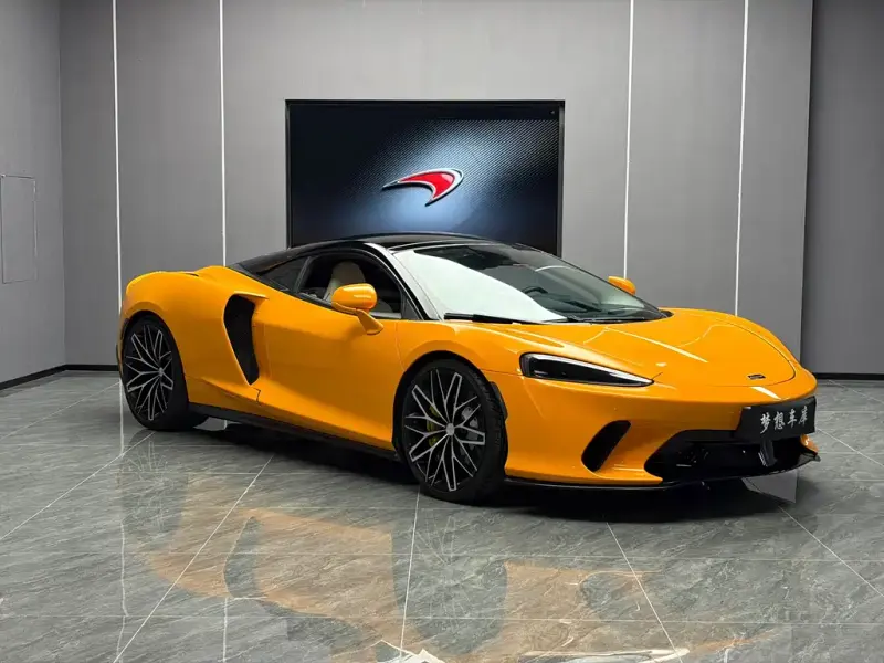 McLaren GT, 2022