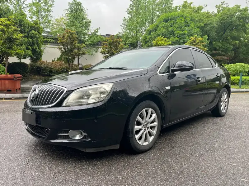 Buick Excelle, 2013
