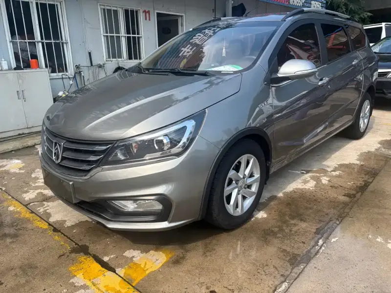 Baojun 310W, 2018