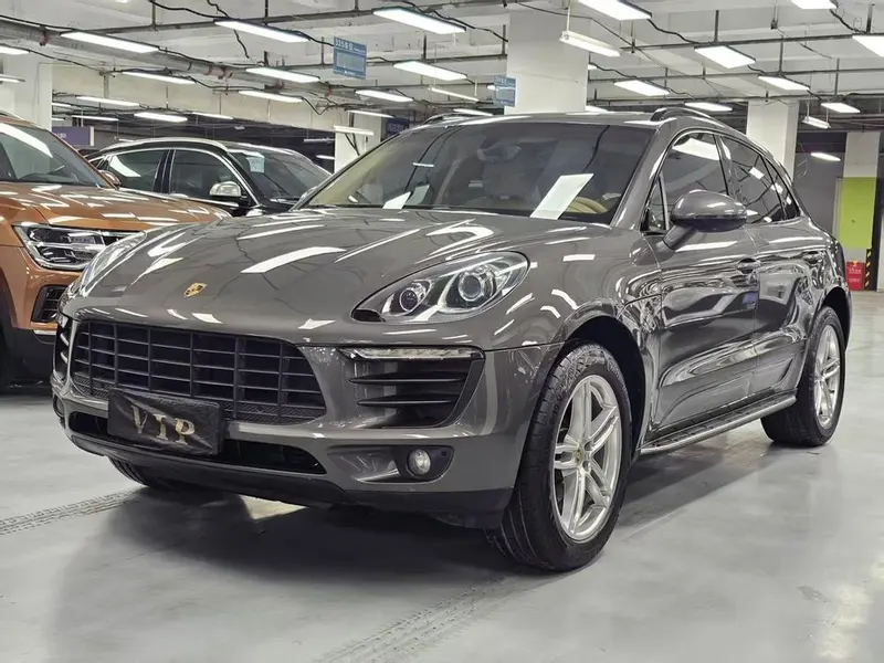 Porsche Macan, 2014