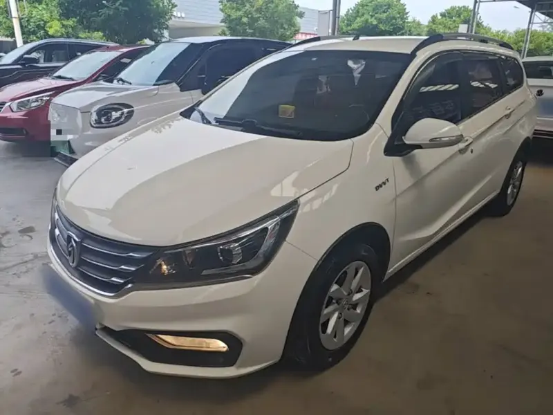 Baojun 310W, 2018