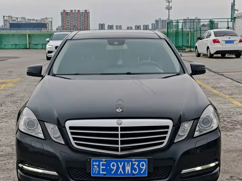 Mercedes-Benz E-Class, 2011