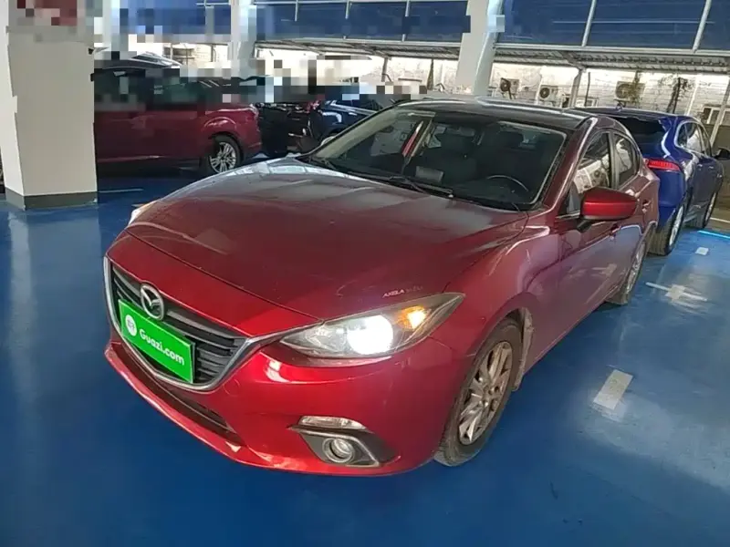Mazda 3 Axela, 2015