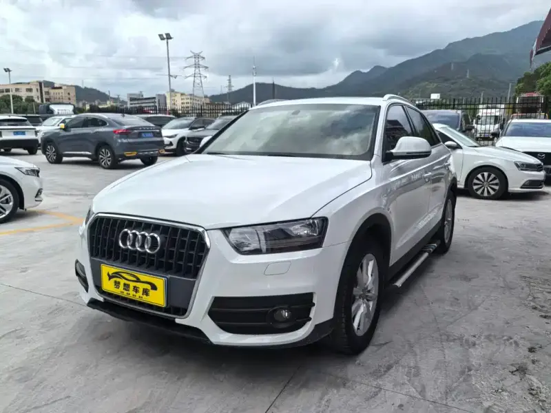 Audi Q3, 2015