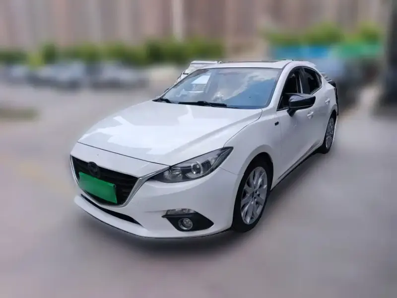 Mazda 3 Axela, 2015