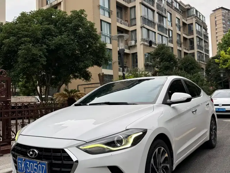 Hyundai Elantra, 2019