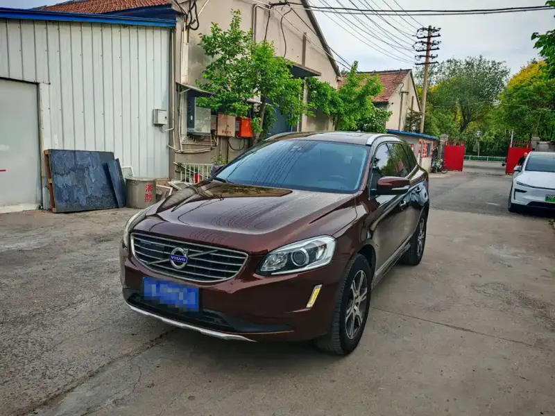 Volvo XC60, 2015
