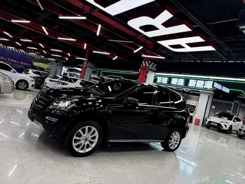 Mercedes-Benz M-Class, 2011
