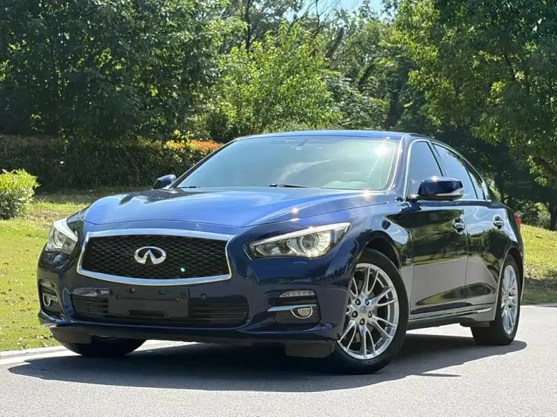 Infiniti Q50L, 2017