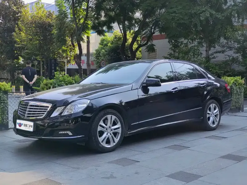 Mercedes-Benz E-Class (Import), 2010
