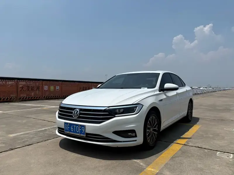 Volkswagen Sagitar, 2020