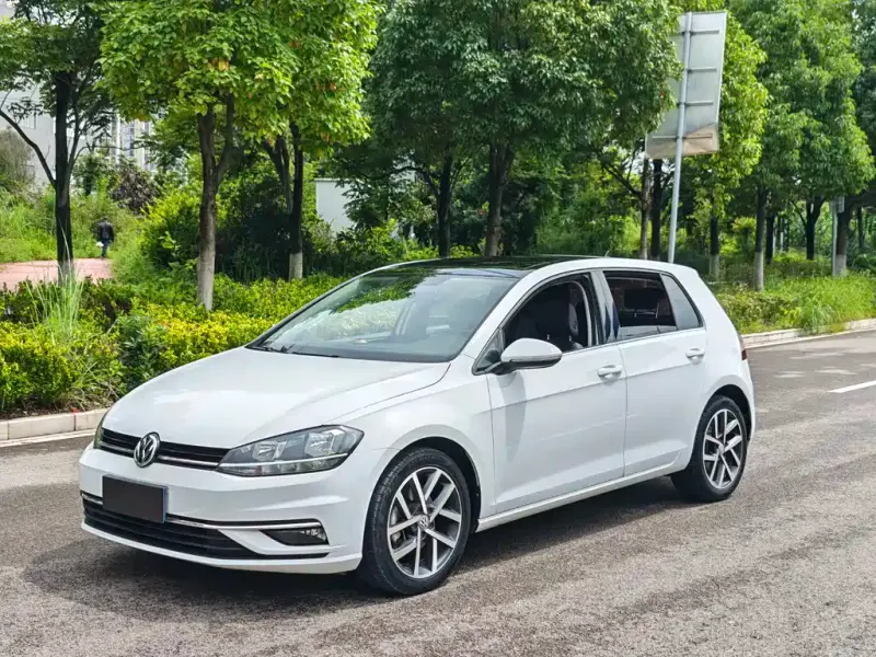 Volkswagen Golf, 2020