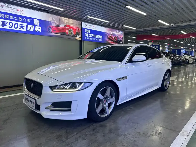 Jaguar XE, 2016
