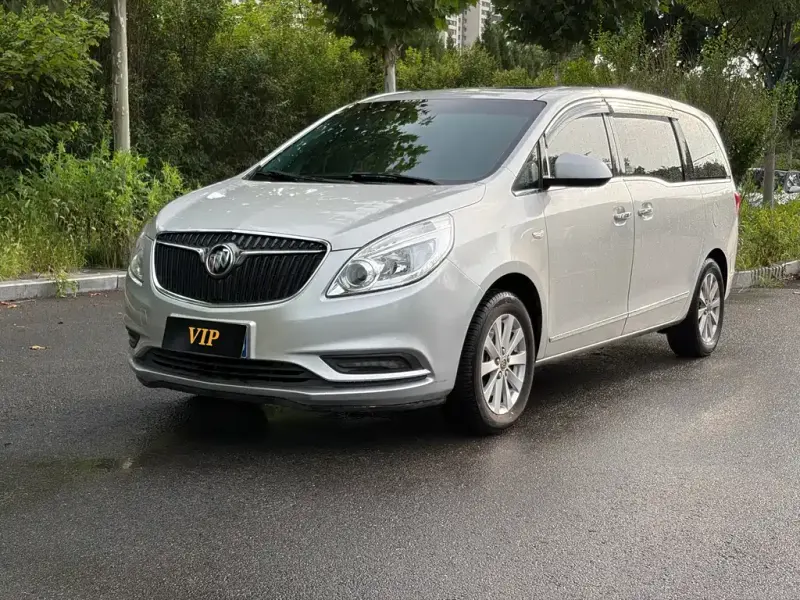 Buick GL8, 2017