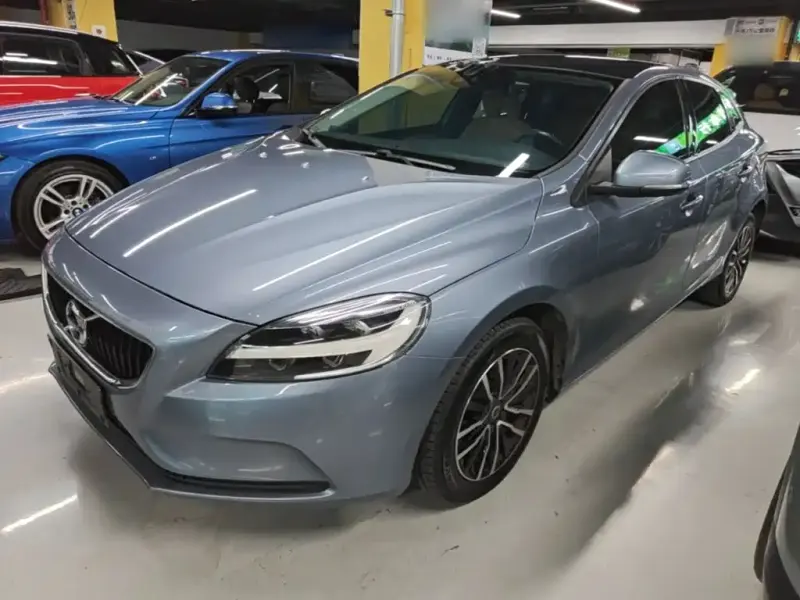 Volvo V40, 2019