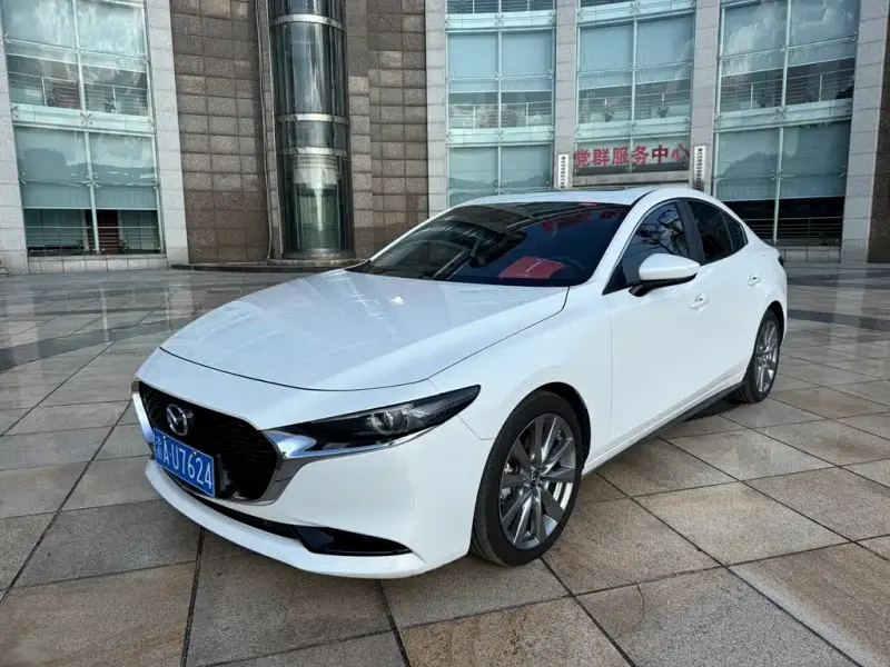 Mazda 3 Axela, 2022