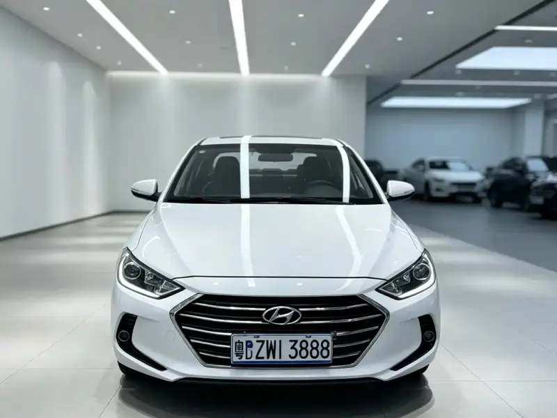 Hyundai Elantra, 2018