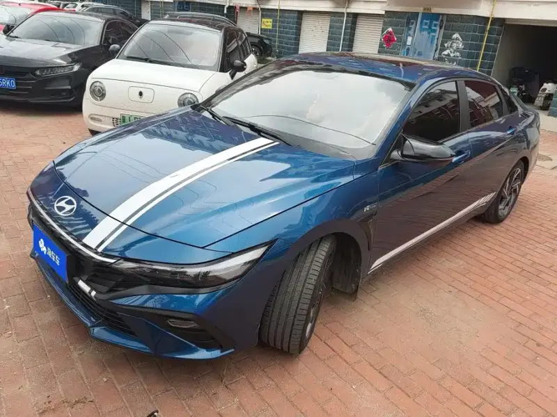 Hyundai Elantra, 2023