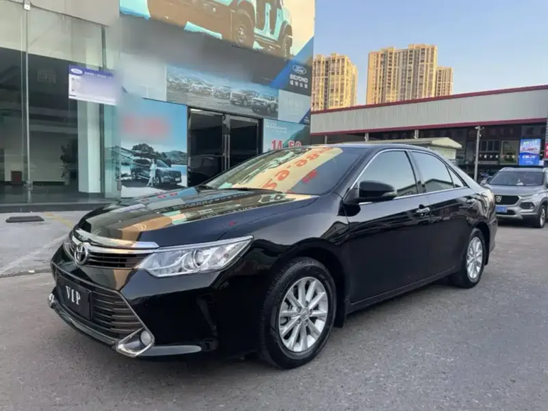 Toyota Camry, 2016
